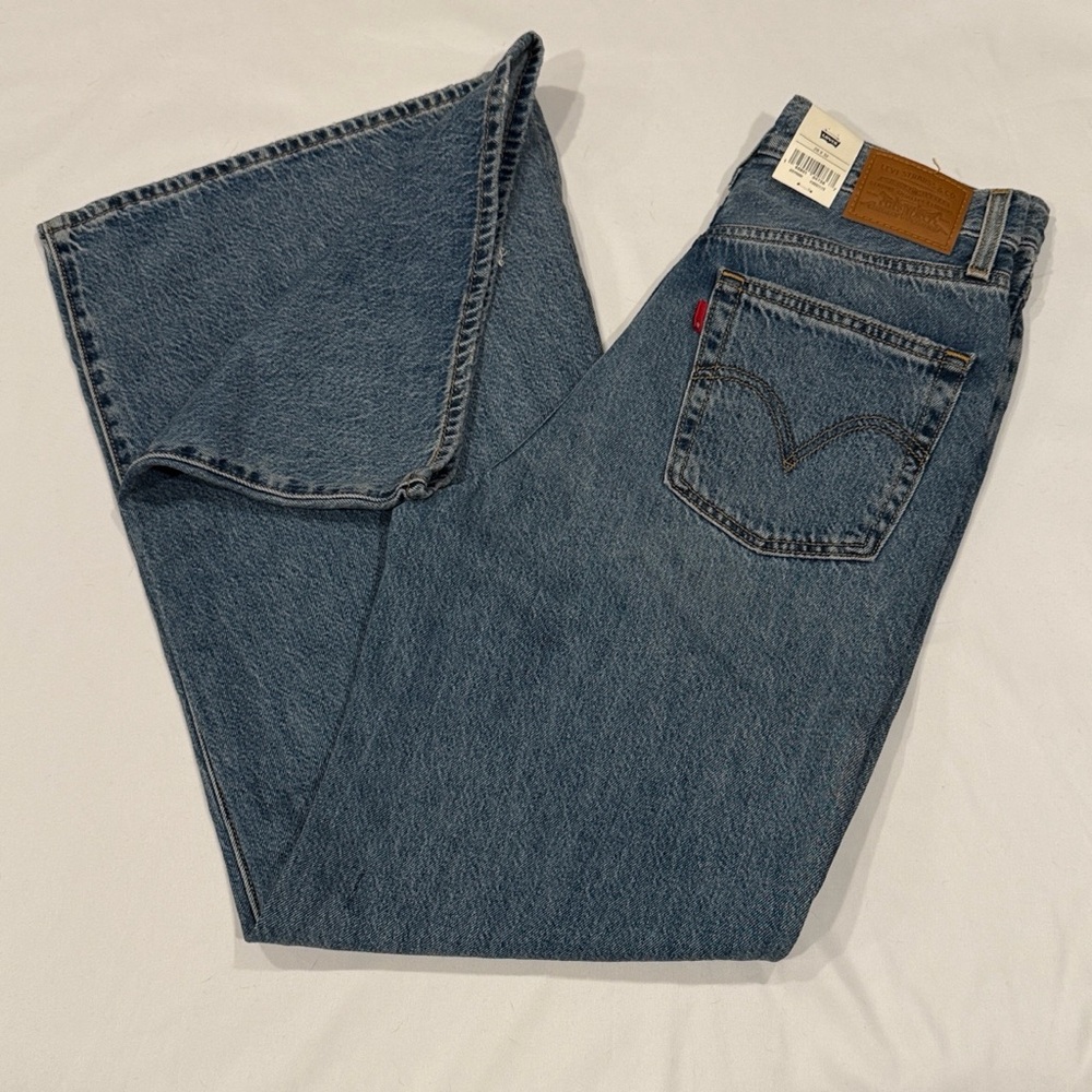 Women’s Levi's High Rise Loose Flare Blue Jeans